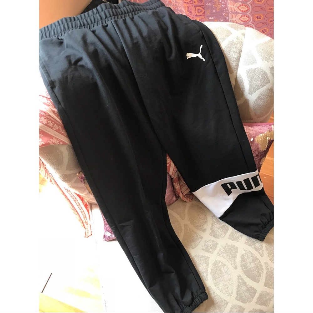 NEW PUMA SWEATPANTS
